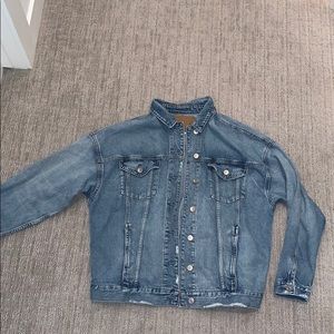 Boyfriend fit denim jacket